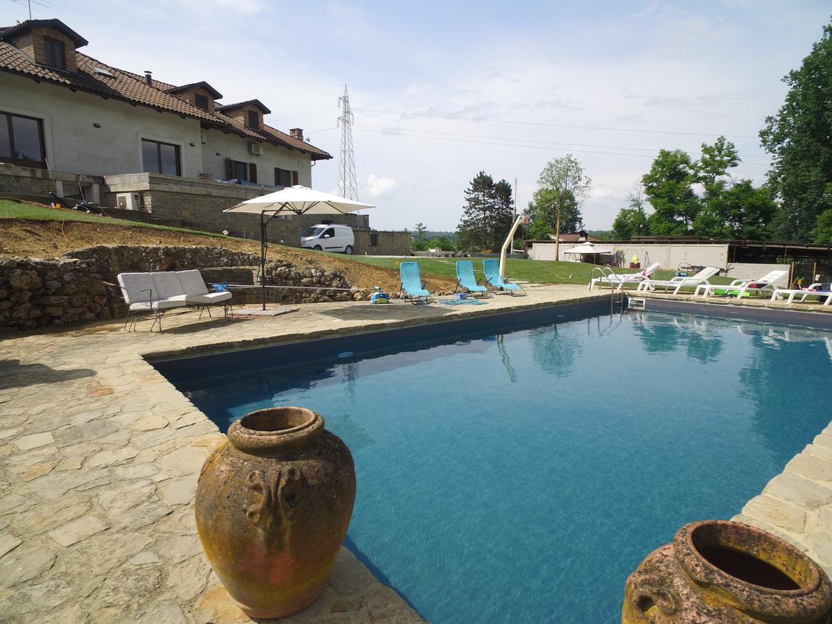 La Morona Bed & Breakfast Rocchetta Tanaro Luaran gambar