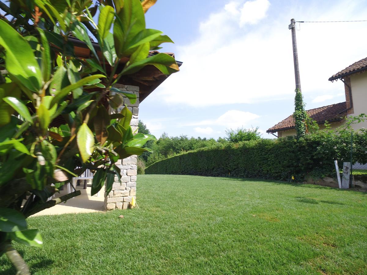 La Morona Bed & Breakfast Rocchetta Tanaro Luaran gambar